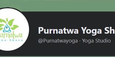 Purnatwa YogaShalaのロゴ